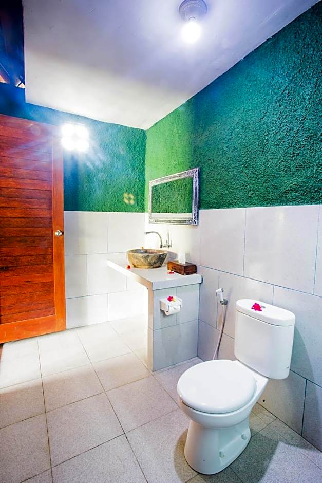 Taos House Lembongan By DeWizZ Management