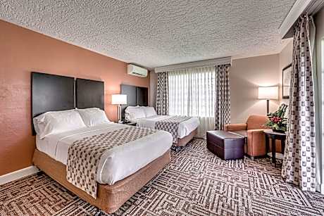 2 Dbl Blcny Mobility/Hearing Access Ri Shower