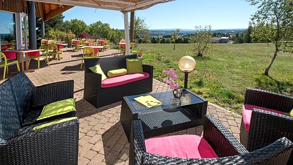 Logis Hotel Les Portes D'Apcher