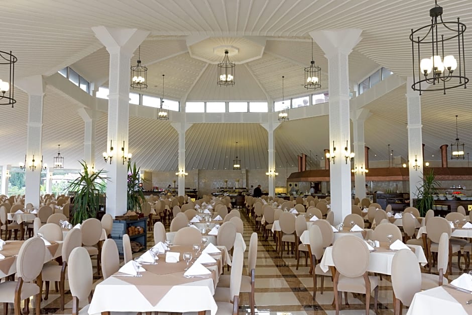 Club & Hotel Letoonia