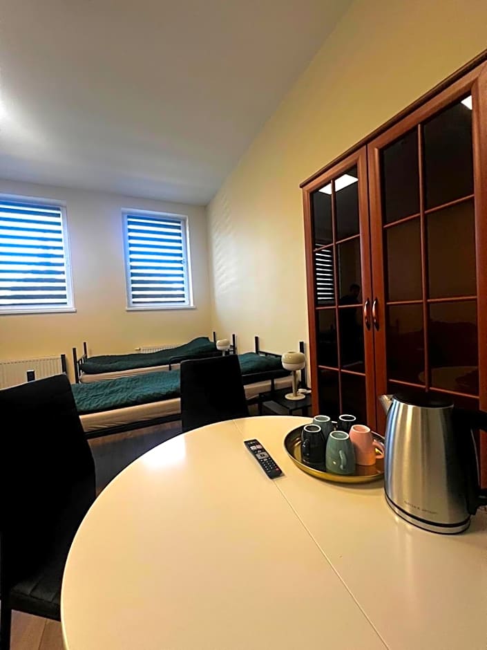 Hotel Towarowa 24