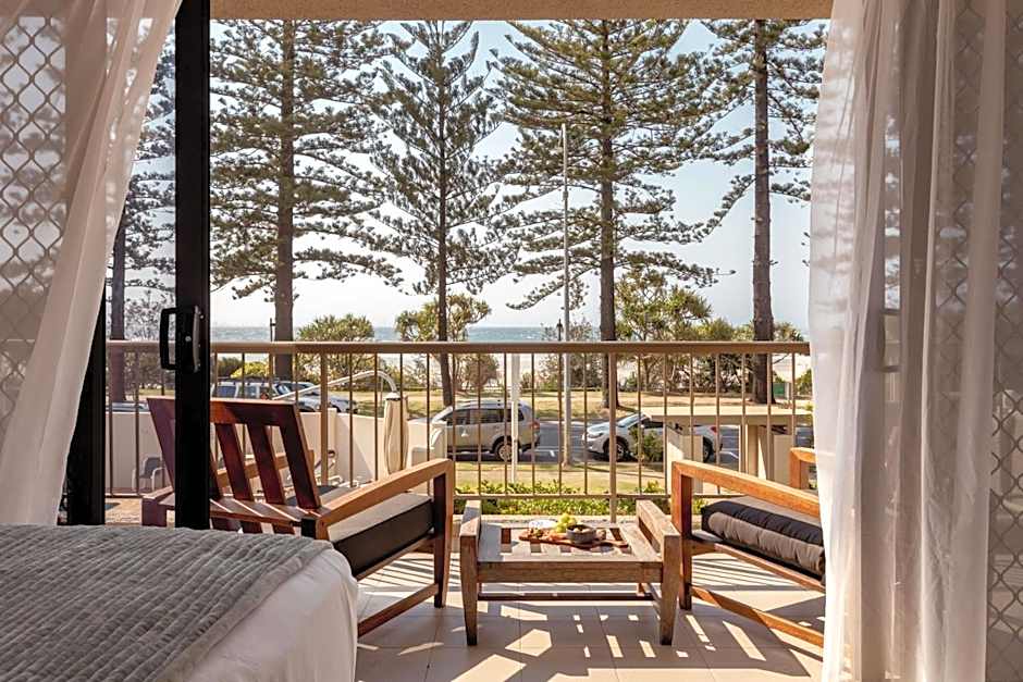 Columbia Beachfront Apartments on Rainbow Bay