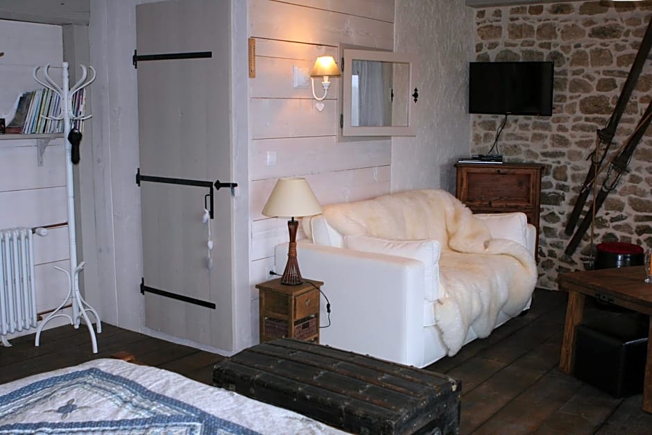 Domaine Des Pierres Davélie – Saint-Éloy-la-Glacière, MO