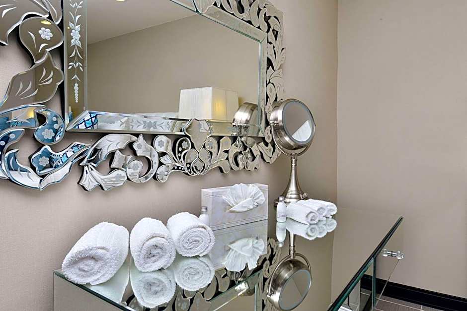 voco Laguna Hills by IHG