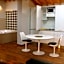 Parizzi Suites & Restaurant