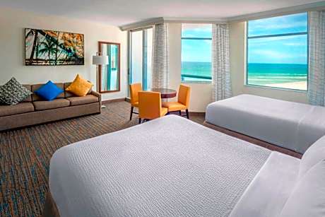 Studio with Two Queen Beds and Balcony - Partial Ocean View