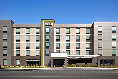 Home2 Suites By Hilton Milwaukee West