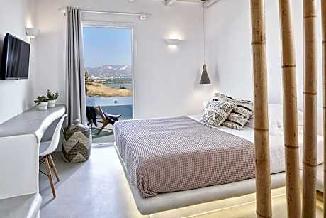 Three Bedroom Elegant Villa Sea View with Private Pool