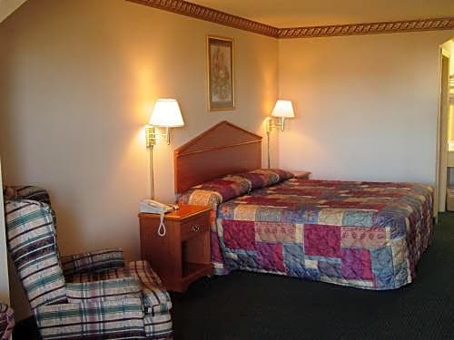 Garden Inn & Suites