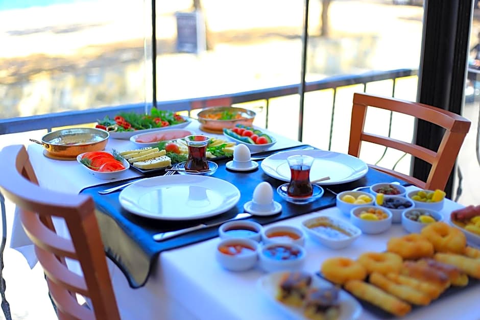 Çamlık 87 Hotel Ayvalık