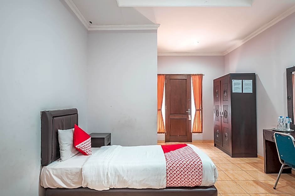 OYO 686 Hotel Bunga Karang