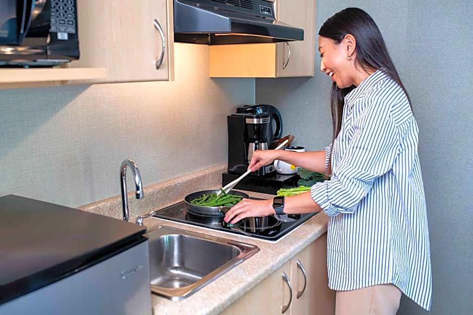 Accent Inns Vancouver Airport