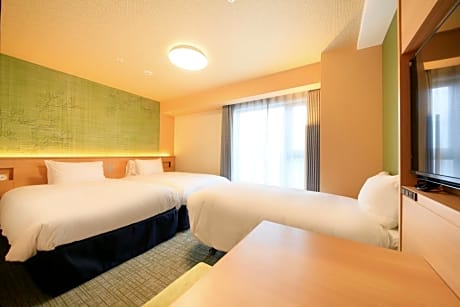 Twin Room with Extra Bed - Smoking