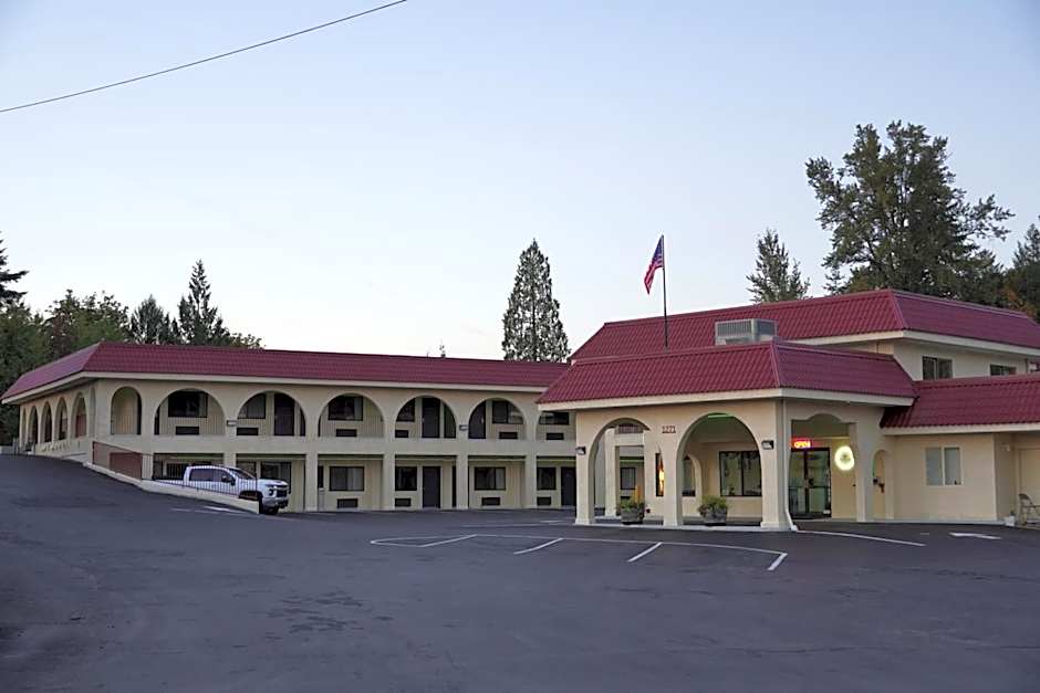 Timberland Inn & Suites
