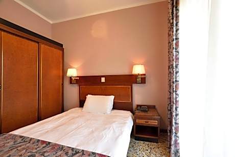 Standard Single Room with Shower