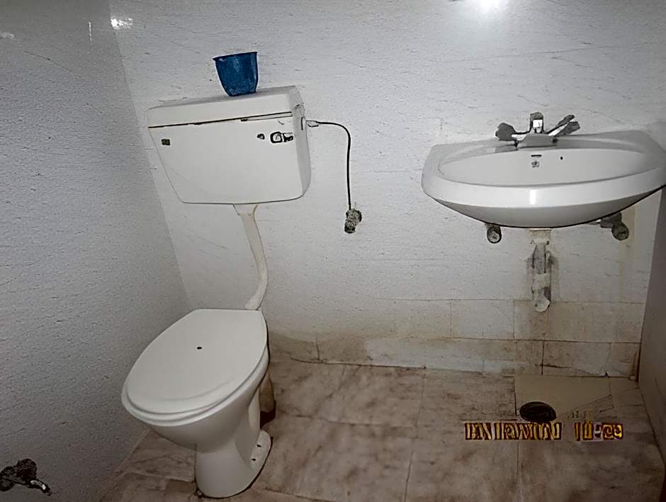 Puja Guest House – Varanasi, VA