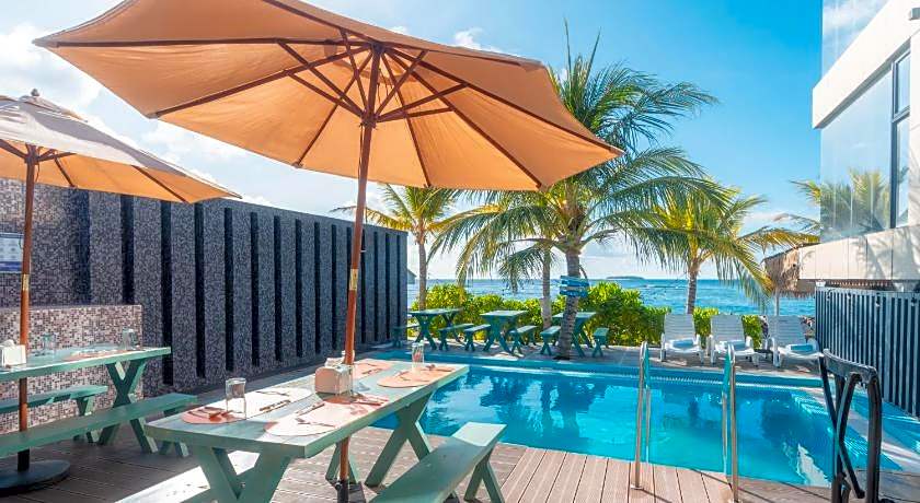 Swarn by Hawks Hotel Kamadhoo Baa Atoll
