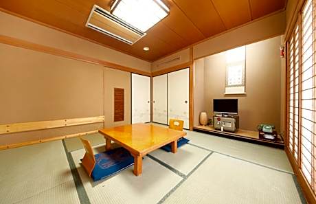 Standard Japanese-Style Room with Private Toilet (Shared Bathroom)