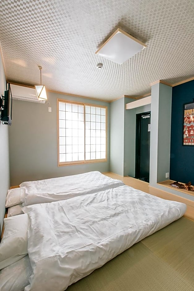 Kyoto KaedeHotel Kamogawa