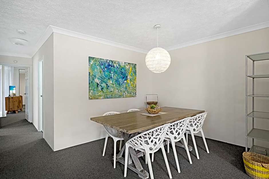 Oceanside Cove Holiday Apartments