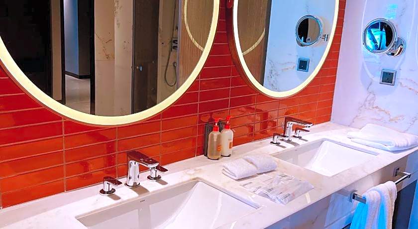 Crowne Plaza Qingdao Jinshui By IHG