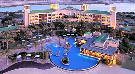 Desert Island Resort & Spa By Anantara