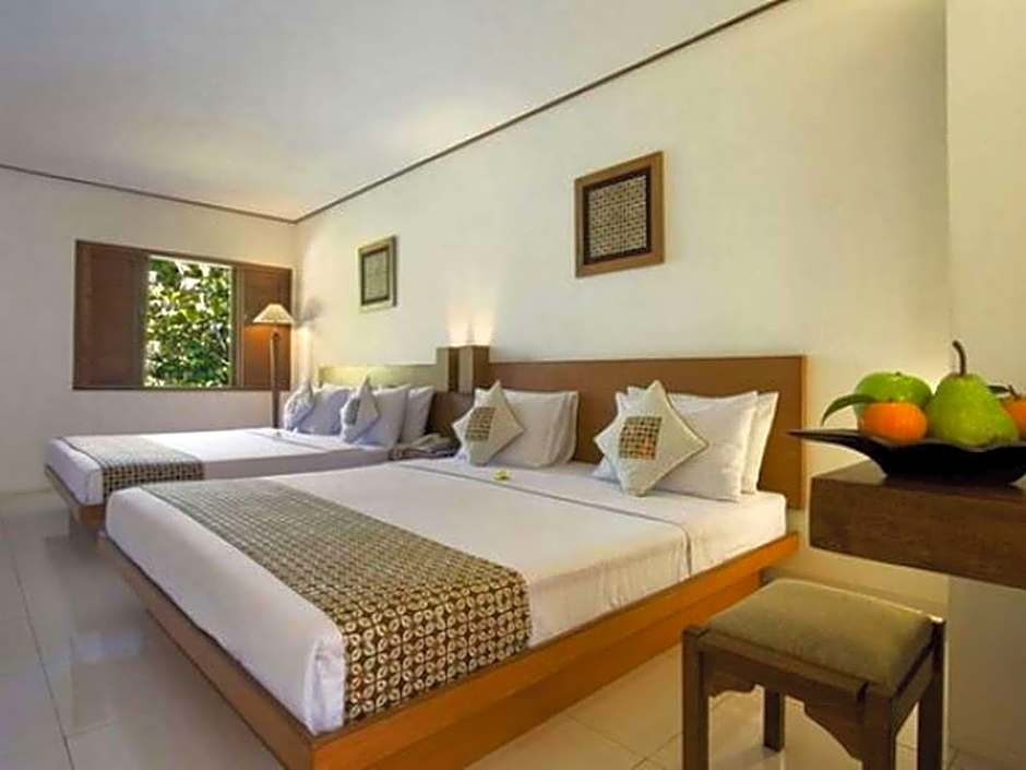 Nyiur Indah Beach Hotel