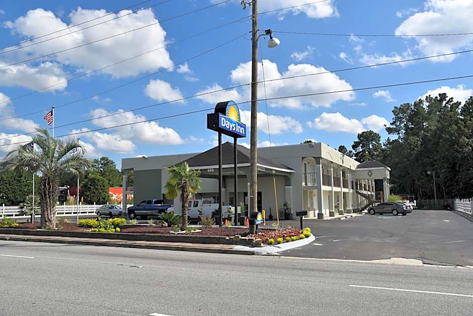 Days Inn by Wyndham Goose Creek