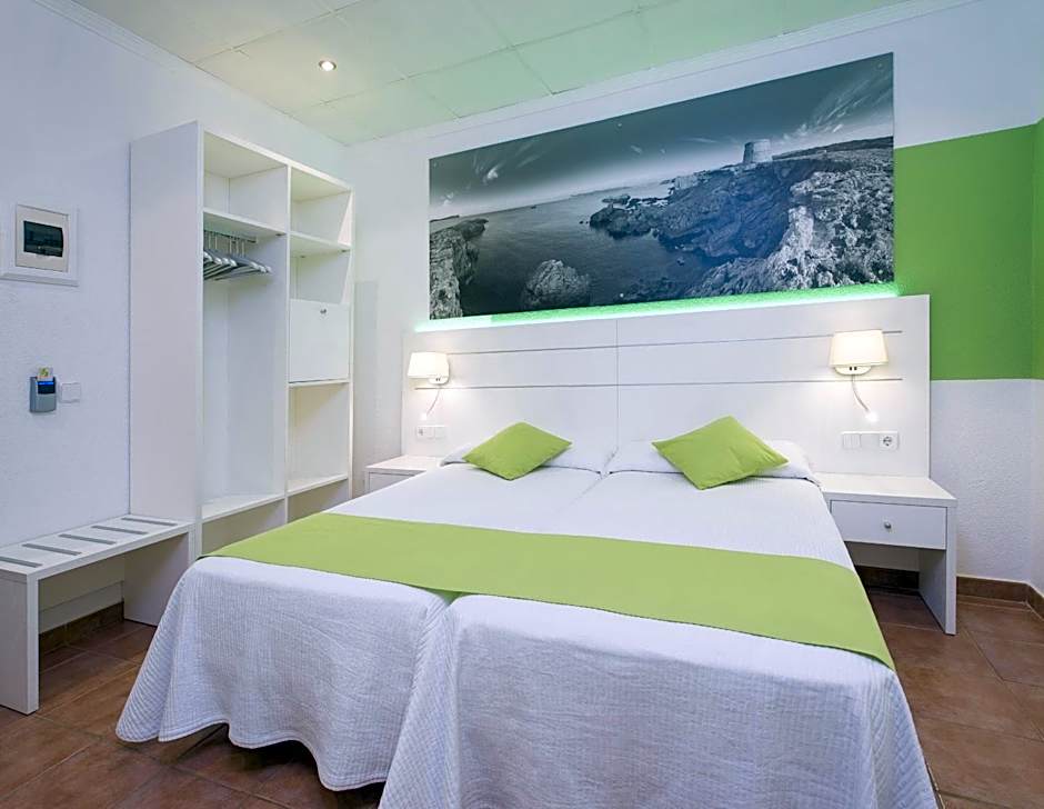Hostal Adelino