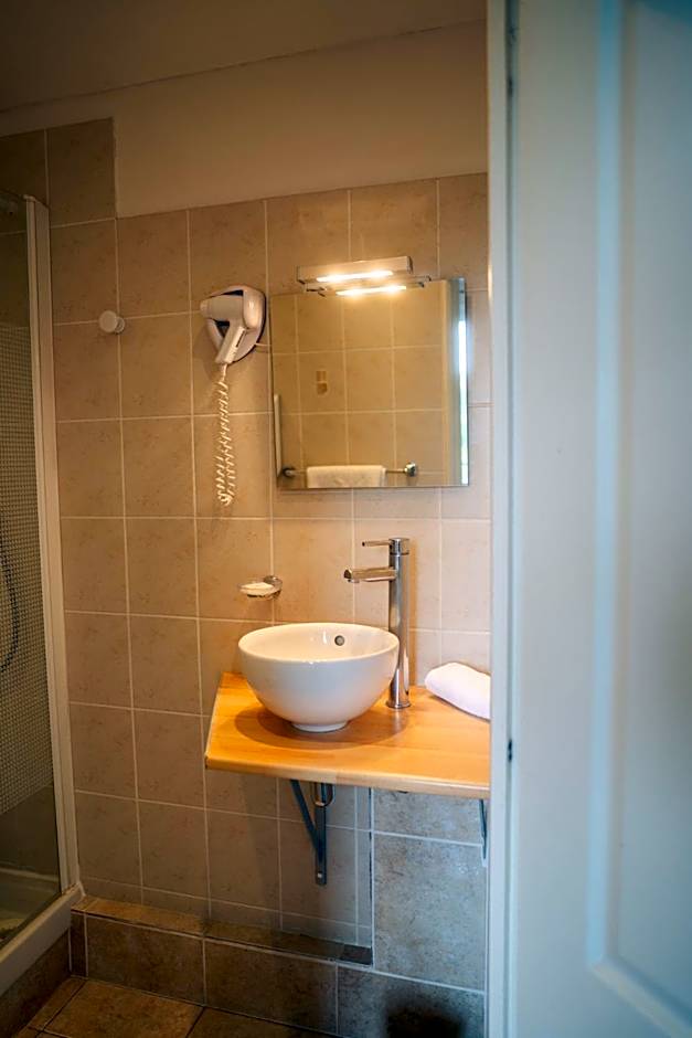 Logis Hotel Spa Restaurant Au Site Normand