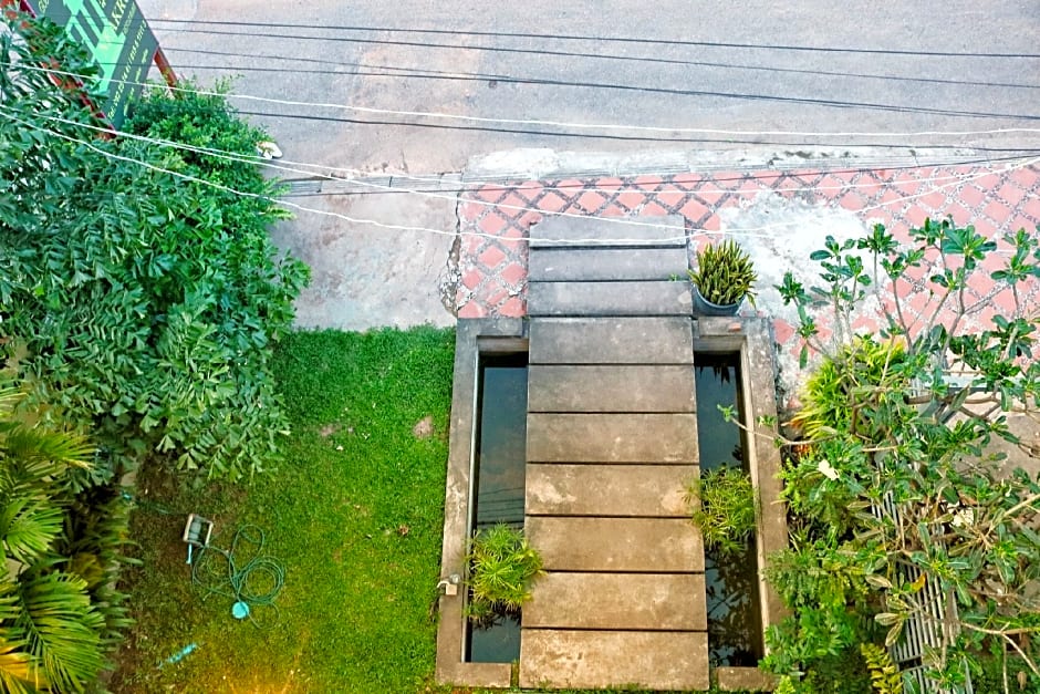 Neakru Guesthouse and Restaurant