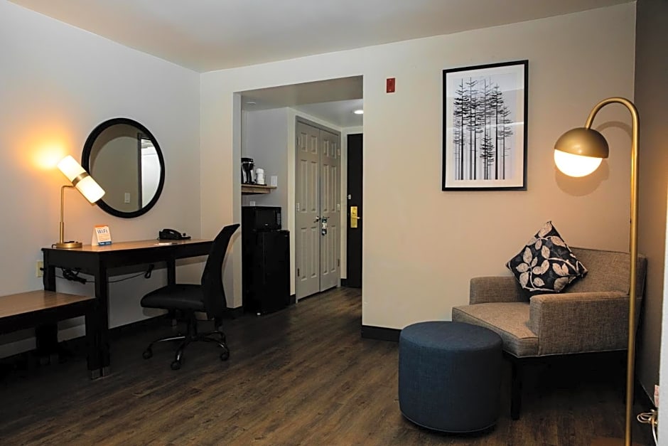 Wingate by Wyndham - DFW North