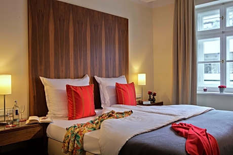 Junior Suite (2 Adults)