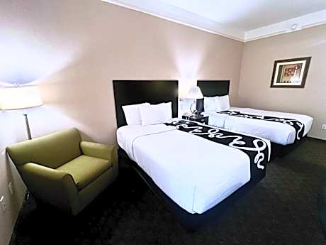 2 Queen Beds Business Room Non-Smoking
