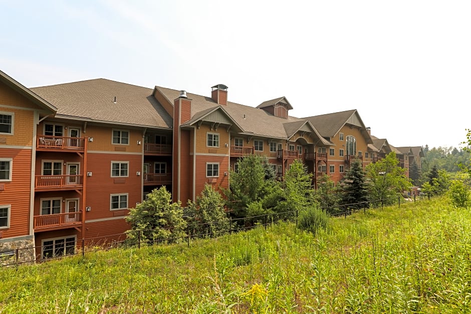 Kaatskill Mountain Club and Condos by Hunter Mountain