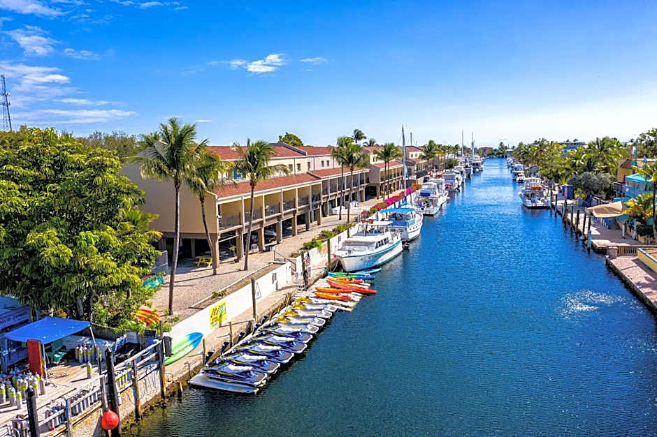 Waterside Suites and Marina