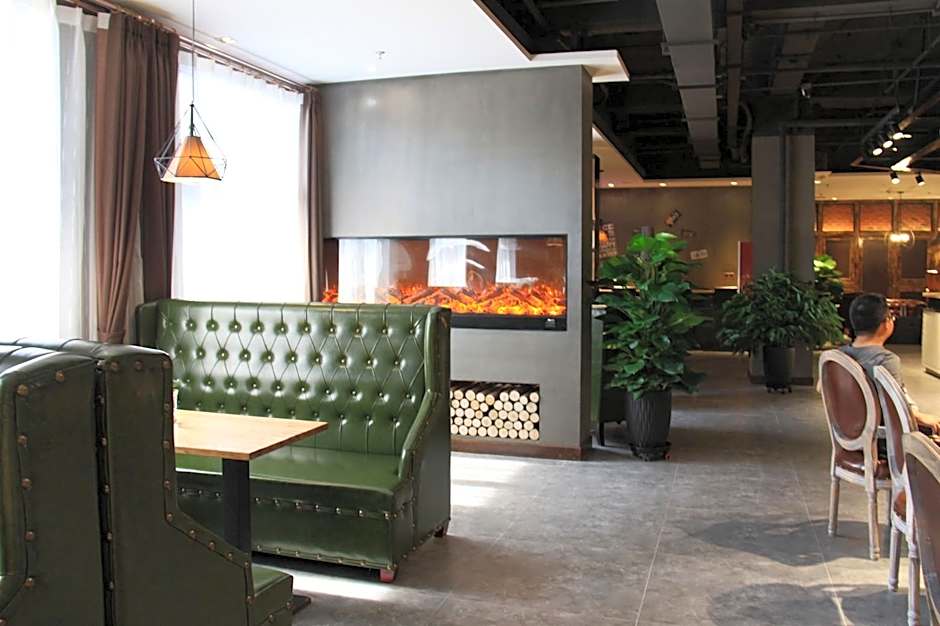 James Joyce Coffetel Zhuozhou City Government Branch