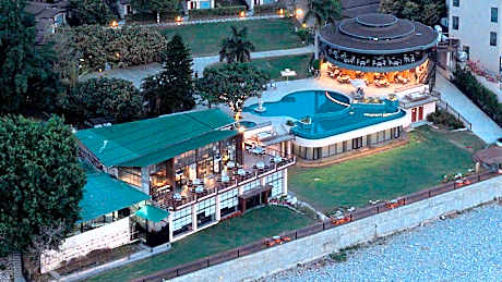 Manu Maharani Resorts