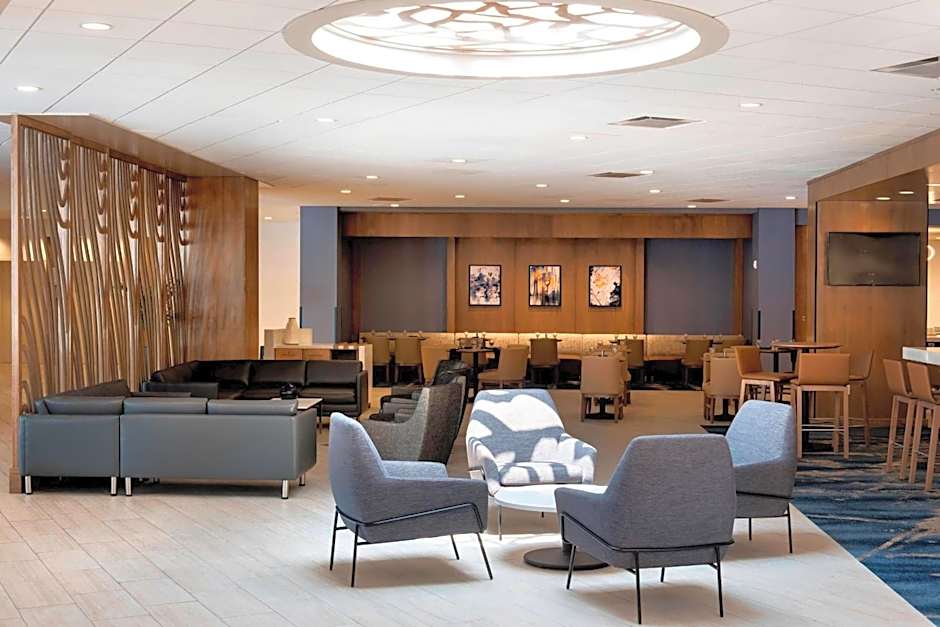 Delta Hotels by Marriott Utica