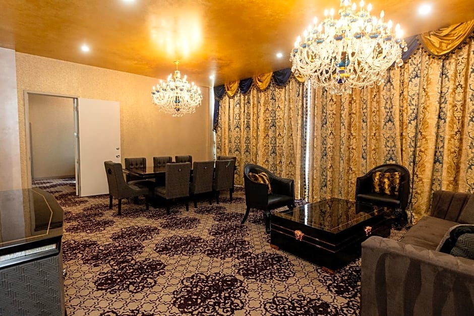 DoubleTree by Hilton Houston Brookhollow