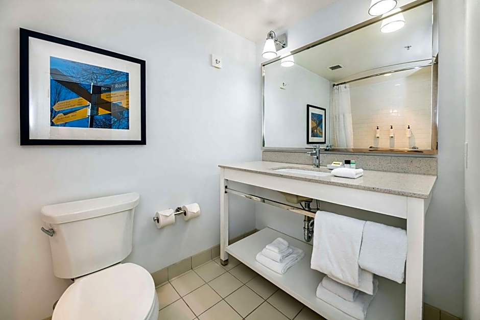 Grand Park Hotel Vancouver Airport, an Ascend Collection Hotel