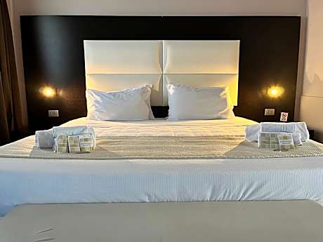 Hotel Euro House Suites