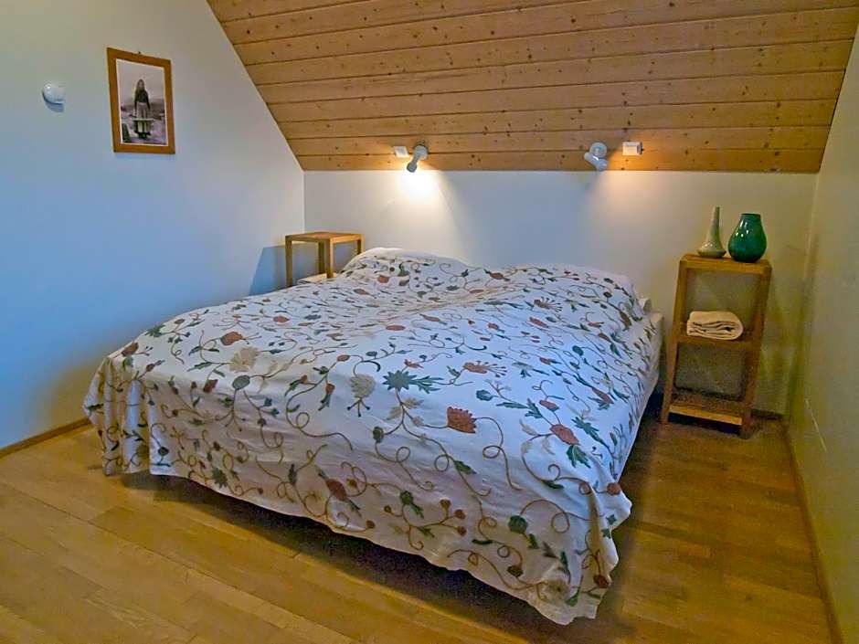 Skyrhusid Guesthouse