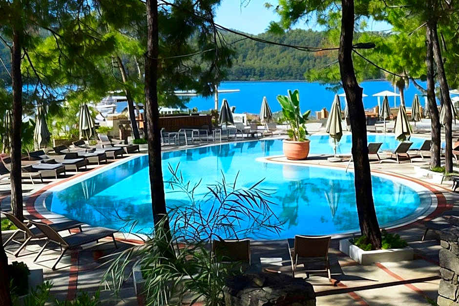 Marti Hemithea Hotel