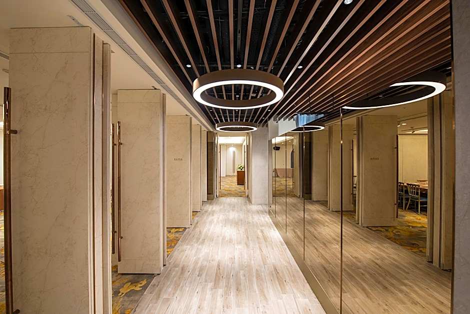 Hamp Court Palace Taipei