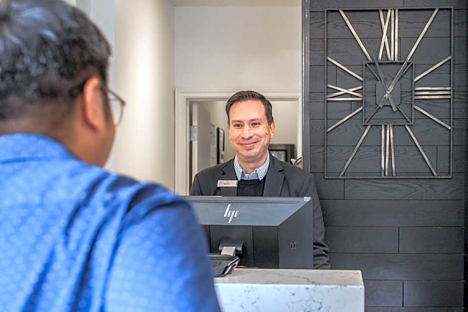 Crowne Plaza Fredericton Lord Beaverbrook By IHG