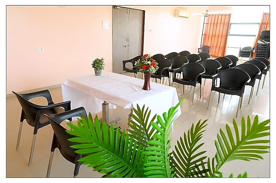 HOTEL SWAMIRAJ EXECUTIVE