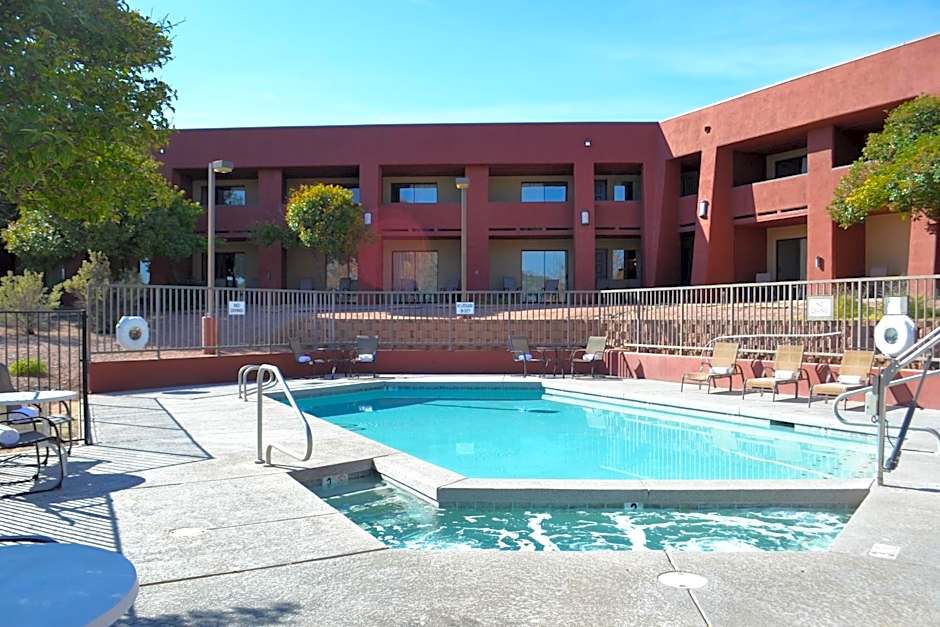 The Lodge at Cliff Castle Casino