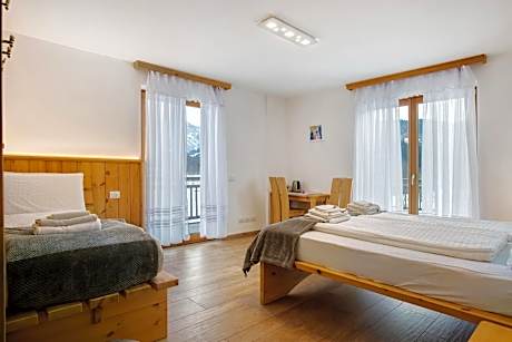 Triple Room with Shower