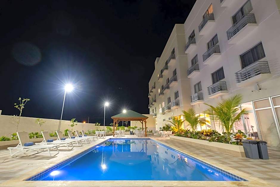 Super 8 by Wyndham Manzanillo